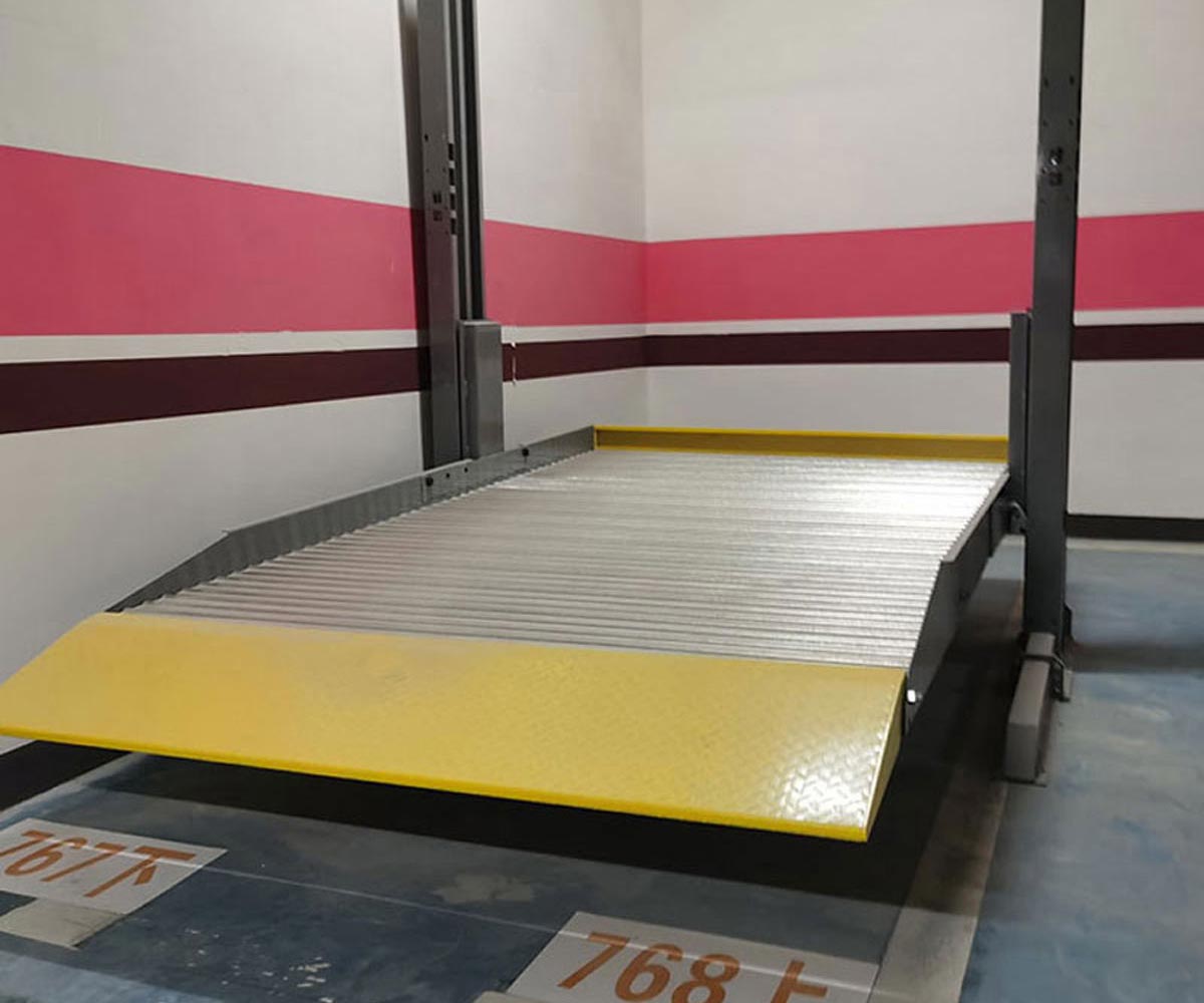 家用簡易升降機械停車庫出租.jpg