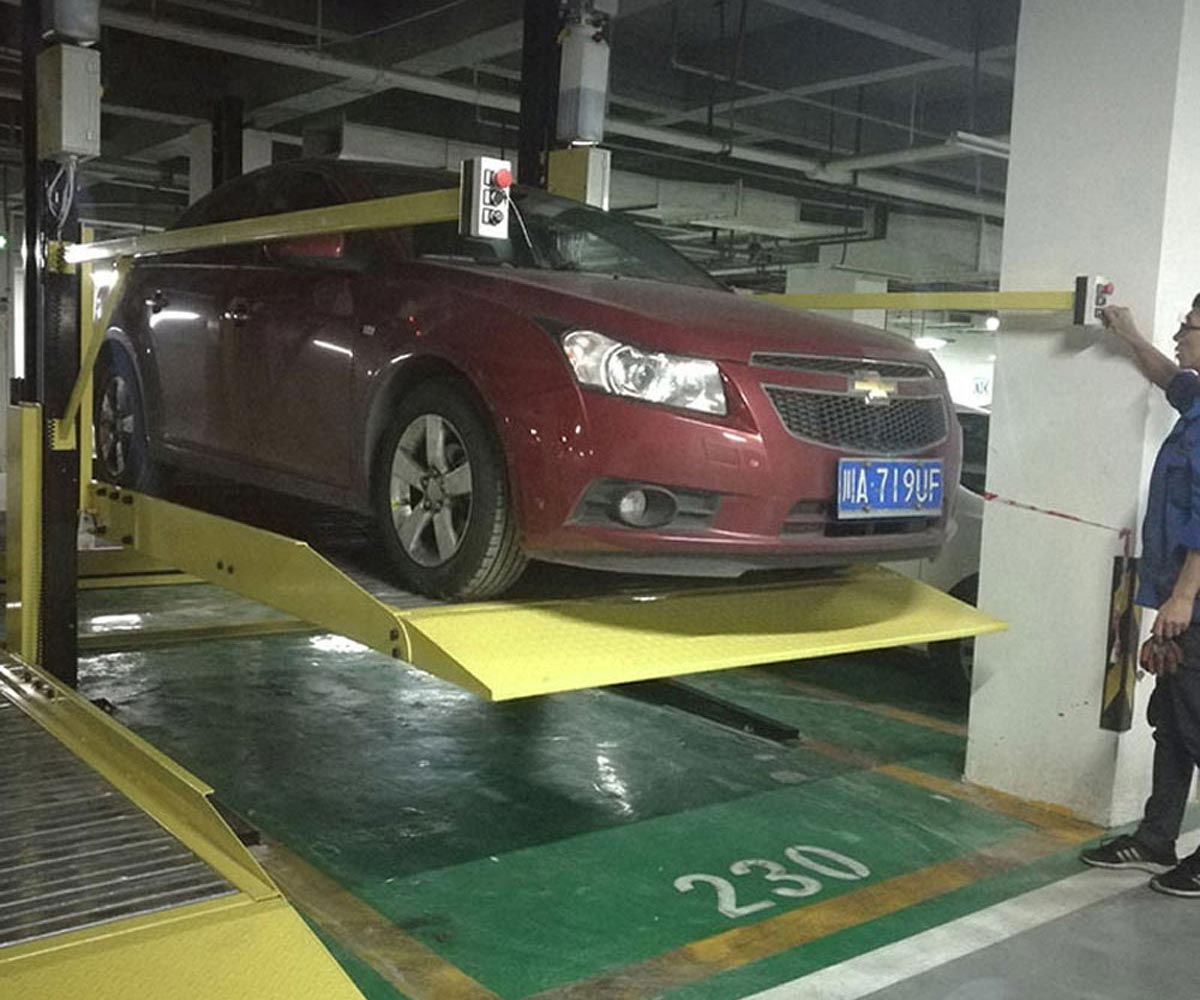 家用簡易升降類機械停車場維保.jpg